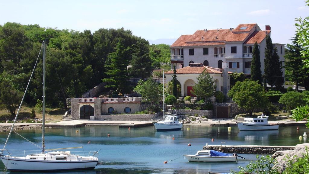 Vila Jadranka Apartments And Rooms Omišalj Zimmer foto
