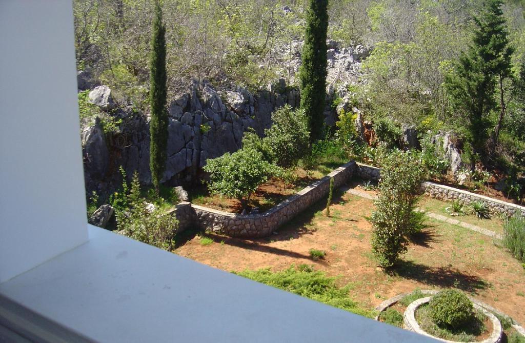Vila Jadranka Apartments And Rooms Omišalj Zimmer foto